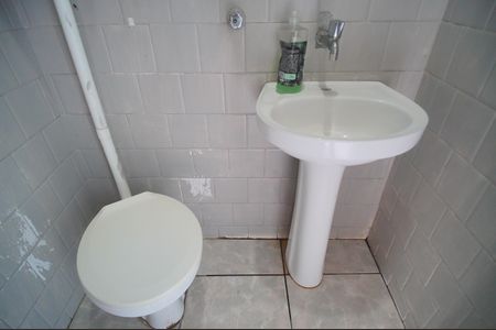 Casa para alugar com 130m², 2 quartos e 2 vagasLavabo