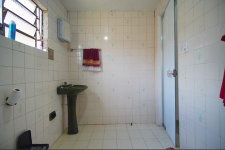 Casa para alugar com 130m², 2 quartos e 2 vagasBanheiro da Suíte 1