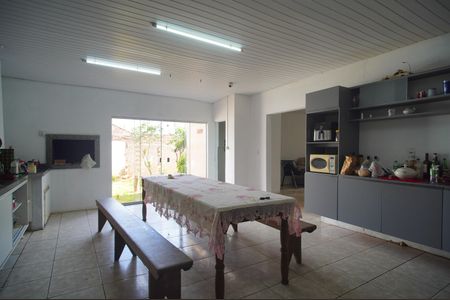 Casa para alugar com 130m², 2 quartos e 2 vagasCozinha