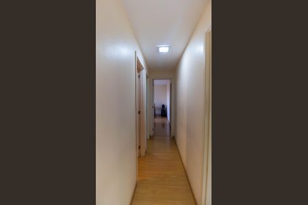 Apartamento à venda com 101m², 3 quartos e 2 vagas Apartamento à venda com 101m², 3 quartos e 2 vagasCorredor