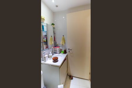 Apartamento à venda com 101m², 3 quartos e 2 vagas Apartamento à venda com 101m², 3 quartos e 2 vagasBanheiro Social