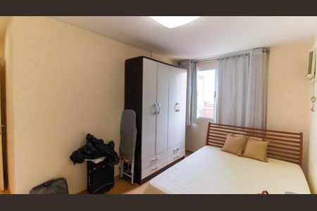 Apartamento à venda com 101m², 3 quartos e 2 vagas Apartamento à venda com 101m², 3 quartos e 2 vagasSuíte