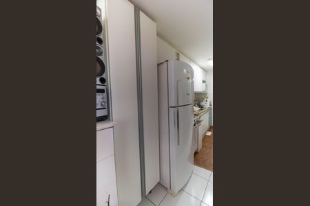 Apartamento à venda com 101m², 3 quartos e 2 vagas Apartamento à venda com 101m², 3 quartos e 2 vagasCozinha