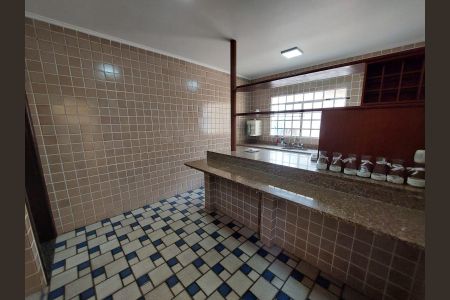 Casa à venda com 202m², 3 quartos e 4 vagas