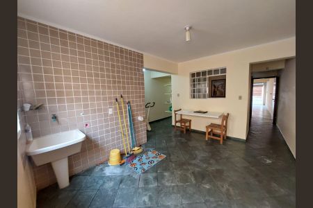 Casa à venda com 202m², 3 quartos e 4 vagas