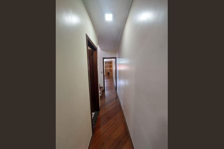 Casa à venda com 202m², 3 quartos e 4 vagas