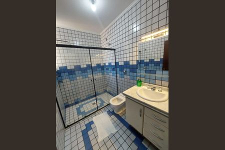 Casa à venda com 202m², 3 quartos e 4 vagas