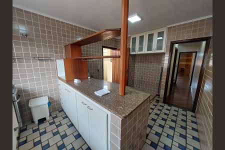 Casa à venda com 202m², 3 quartos e 4 vagas