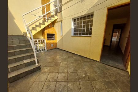 Casa à venda com 202m², 3 quartos e 4 vagas