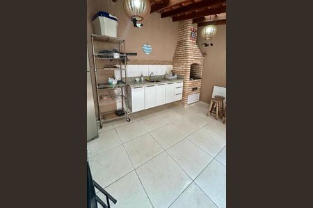 Casa à venda com 215m², 3 quartos e 4 vagas