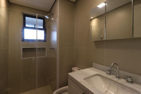 Apartamento à venda com 86m², 2 quartos e 2 vagasBanheiro da Suíte