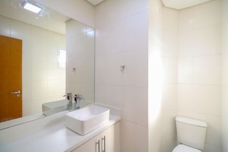 Apartamento à venda com 160m², 2 quartos e 3 vagas Apartamento à venda com 160m², 2 quartos e 3 vagasBanheiro 2