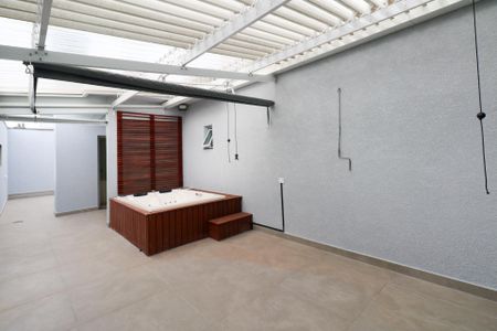 Apartamento à venda com 160m², 2 quartos e 3 vagas Apartamento à venda com 160m², 2 quartos e 3 vagasTerraço