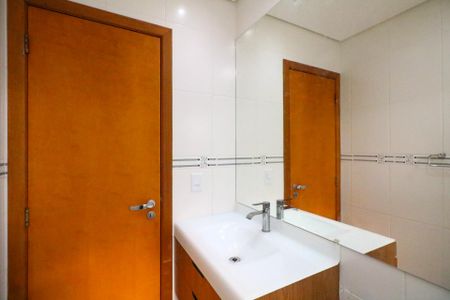 Apartamento à venda com 160m², 2 quartos e 3 vagas Apartamento à venda com 160m², 2 quartos e 3 vagasBanheiro da Suíte