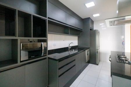 Apartamento à venda com 160m², 2 quartos e 3 vagas Apartamento à venda com 160m², 2 quartos e 3 vagasCozinha