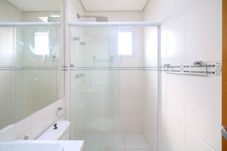 Apartamento à venda com 160m², 2 quartos e 3 vagas Apartamento à venda com 160m², 2 quartos e 3 vagasBanheiro 1