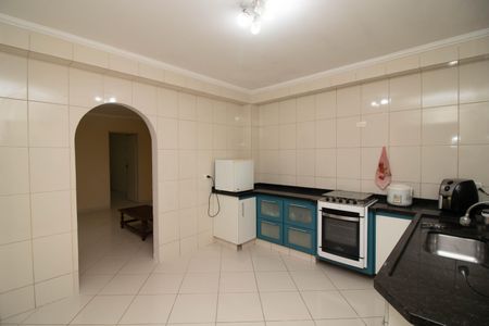 Cozinha de casa para alugar com 1 quarto, 125m² em Vila Nova Bonsucesso, Guarulhos