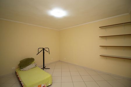 Quarto de casa para alugar com 1 quarto, 125m² em Vila Nova Bonsucesso, Guarulhos