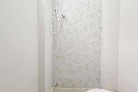 Apartamento para alugar com 85m², 2 quartos e 1 vaga Apartamento para alugar com 85m², 2 quartos e 1 vagaBanheiro da Suíte