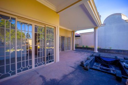 Casa à venda com 1071m², 5 quartos e 10 vagas