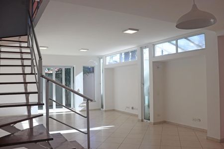 Casa à venda com 258m², 4 quartos e 2 vagas