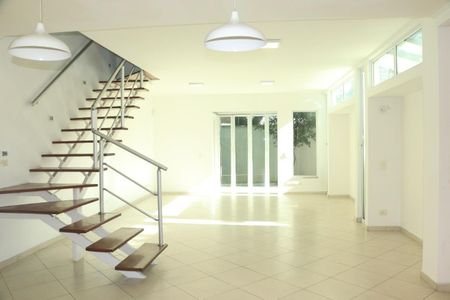 Casa à venda com 258m², 4 quartos e 2 vagas