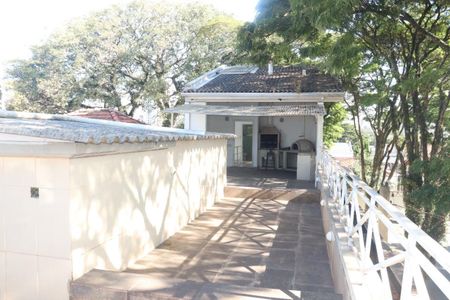 Casa à venda com 258m², 4 quartos e 2 vagas