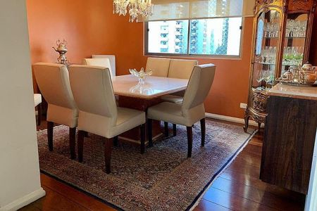 Apartamento à venda com 3 quartos, 230m² em Santa Cecilia, São Paulo