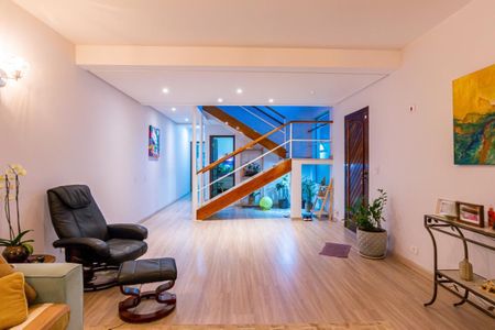 Casa à venda com 3 quartos, 160m² em Vila Romana, São Paulo