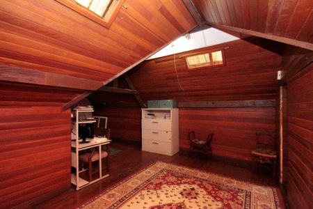 Casa à venda com 350m², 4 quartos e 4 vagas