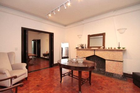 Casa à venda com 4 quartos, 350m² em Pacaembu, São Paulo