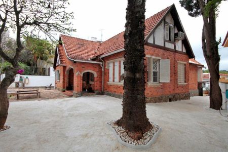 Casa à venda com 350m², 4 quartos e 4 vagas