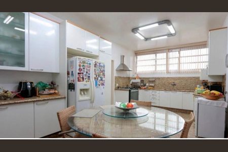 Apartamento à venda com 3 quartos, 200m² em Vila Buarque, São Paulo