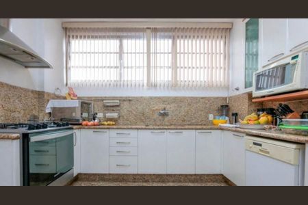 Apartamento à venda com 200m², 3 quartos e 1 vaga