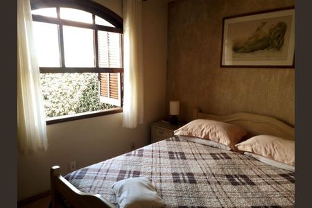 Casa à venda com 2 quartos, 260m² em Indianópolis, São Paulo