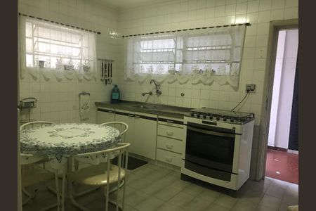 Casa à venda com 4 quartos, 149m² em Vila Anglo Brasileira, São Paulo