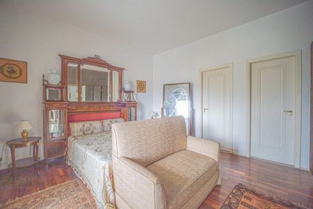 Casa à venda com 350m², 3 quartos e 2 vagas