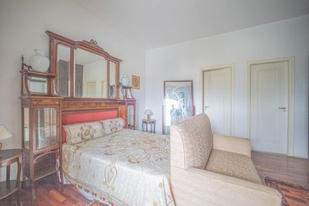 Casa à venda com 350m², 3 quartos e 2 vagas