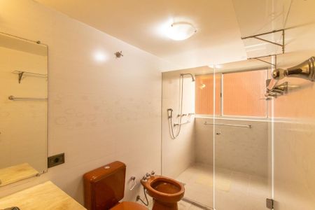 Apartamento para alugar com 222m², 4 quartos e 2 vagasBanheiro da Suite