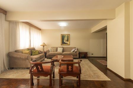 Apartamento para alugar com 222m², 4 quartos e 2 vagasSala