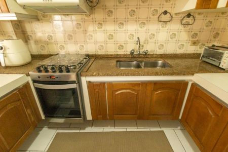 Apartamento para alugar com 222m², 4 quartos e 2 vagasCozinha