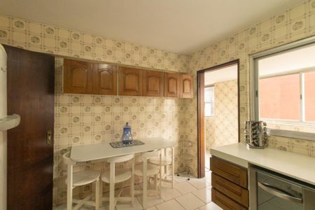 Apartamento para alugar com 222m², 4 quartos e 2 vagasCozinha