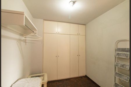 Apartamento para alugar com 222m², 4 quartos e 2 vagasQuarto de Serviço