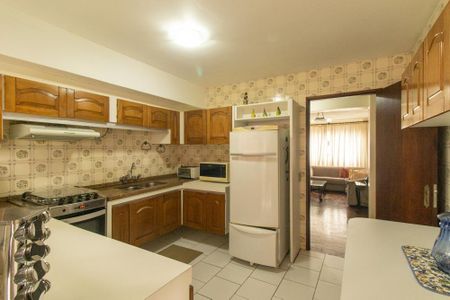 Apartamento para alugar com 222m², 4 quartos e 2 vagasCozinha