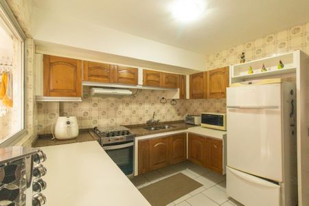 Apartamento para alugar com 222m², 4 quartos e 2 vagasCozinha