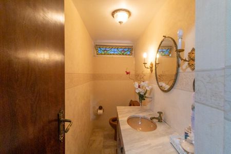 Apartamento para alugar com 222m², 4 quartos e 2 vagasLavabo