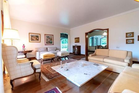 Casa à venda com 560m², 4 quartos e 5 vagas