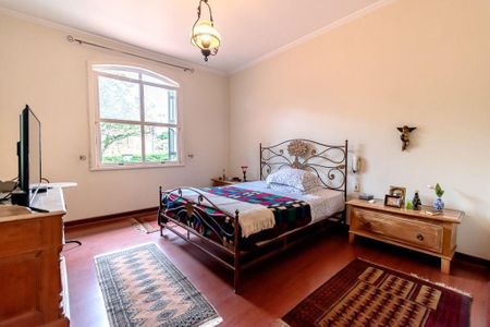 Casa à venda com 560m², 4 quartos e 5 vagas