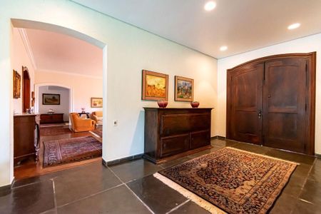 Casa à venda com 560m², 4 quartos e 5 vagas