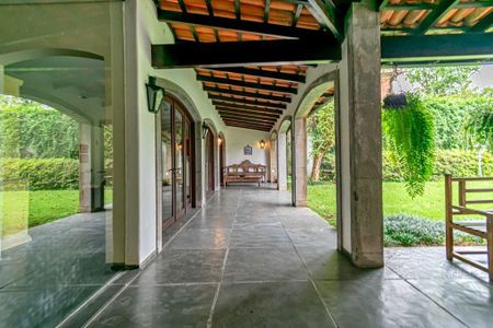 Casa à venda com 560m², 4 quartos e 5 vagas